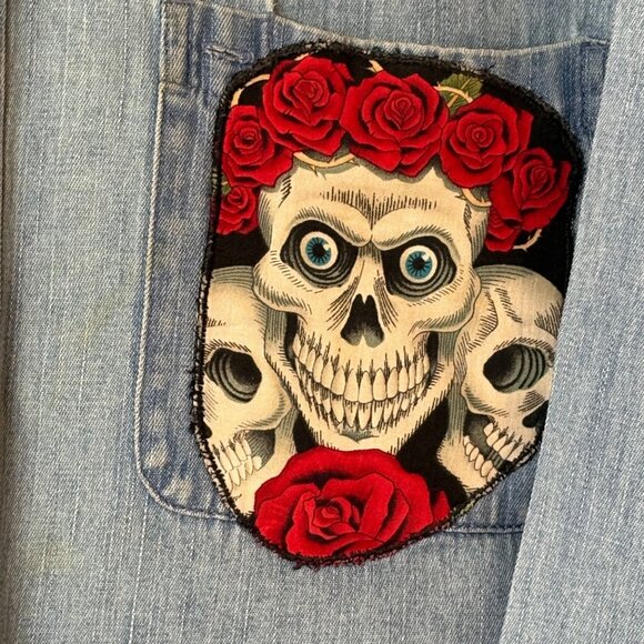 Denim Button-Up Shirt Skull Rose Pocket Design Mens Large Skull Buttons Vintage - Picture 2 of 8